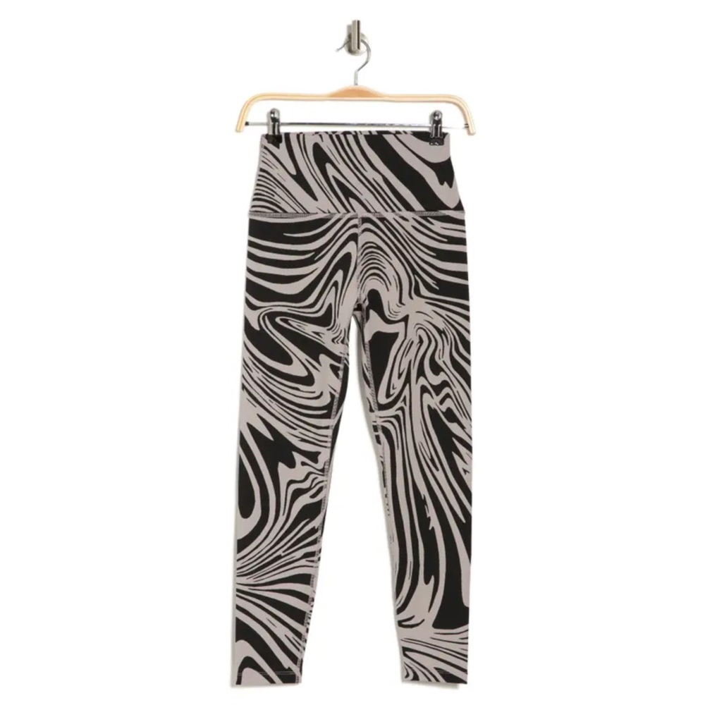 Beyond Yoga Abstract Black and Gray Leggings
